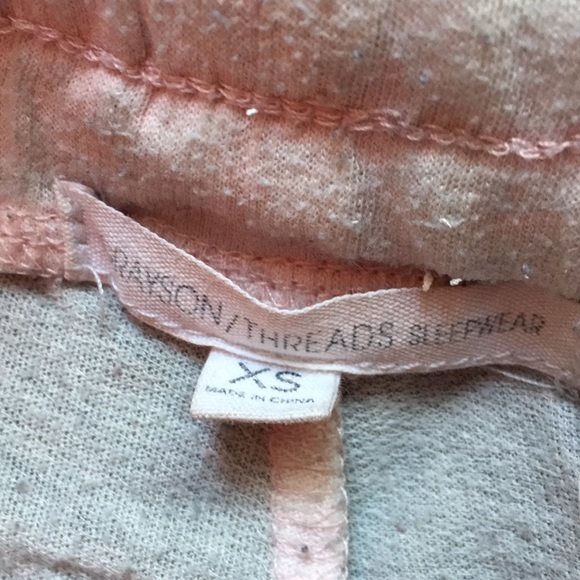 ♡︎𝙿𝙸𝙽𝙺 𝚅𝚂 𝚇𝚂 𝚂𝙷𝙾𝚁𝚃𝚂♡︎ - Picture 5 of 8